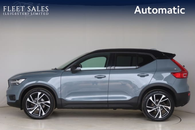 2025 Volvo Xc40