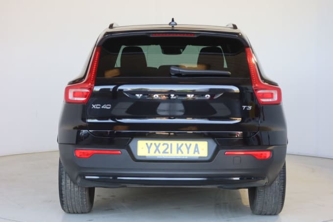2025 Volvo Xc40