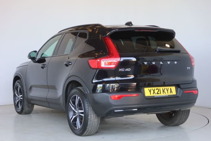 2025 Volvo Xc40