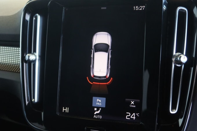 2025 Volvo Xc40