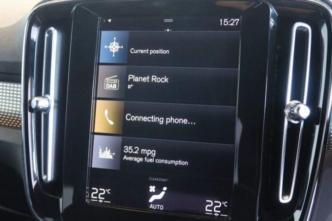 2025 Volvo Xc40