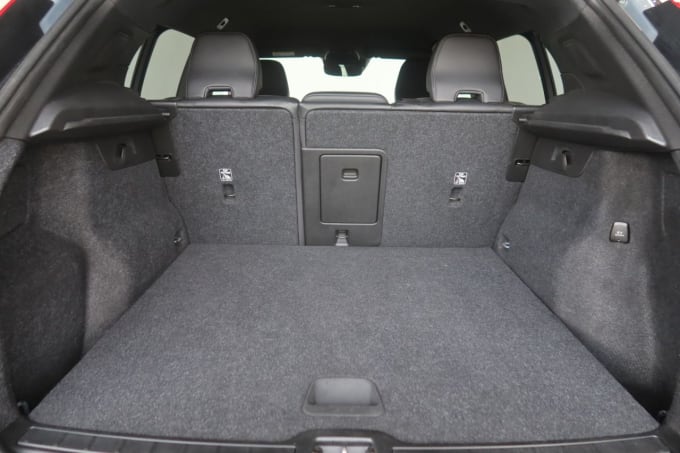 2025 Volvo Xc40