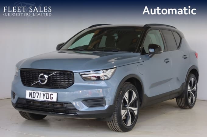 2025 Volvo Xc40