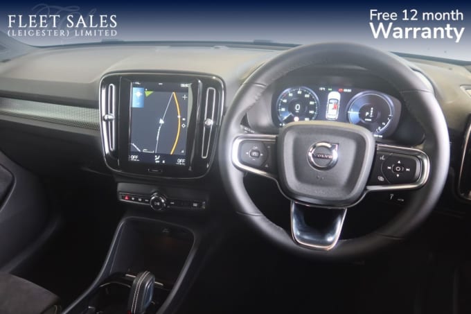 2025 Volvo Xc40