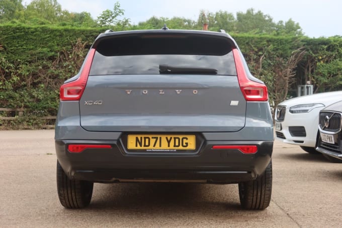 2025 Volvo Xc40