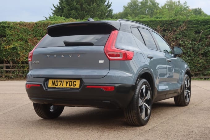 2025 Volvo Xc40