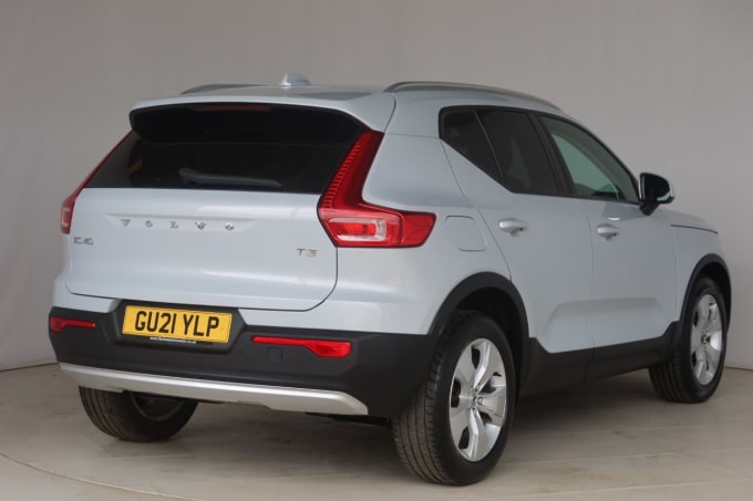 2025 Volvo Xc40