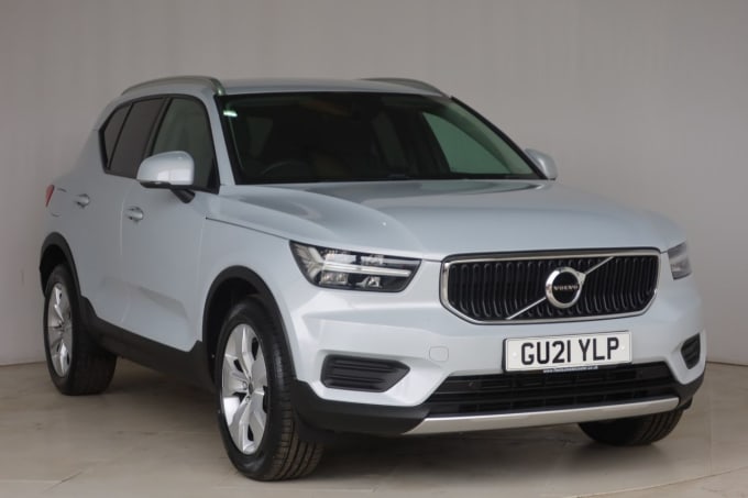 2025 Volvo Xc40