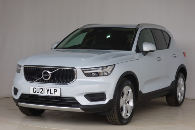 2025 Volvo Xc40