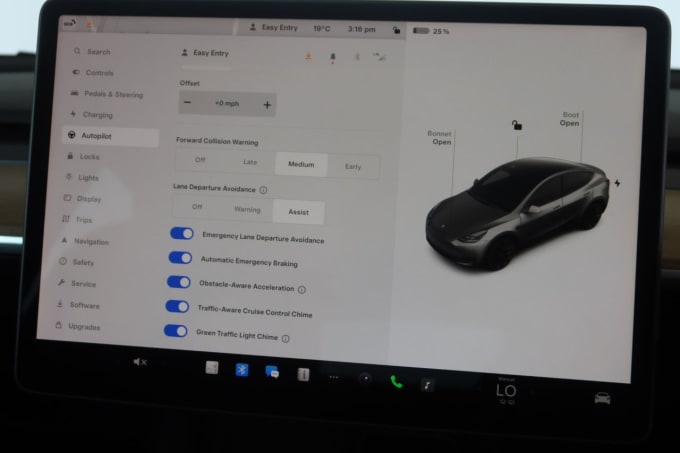 2025 Tesla Model Y