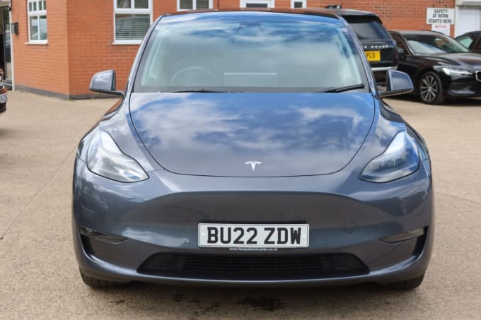 2025 Tesla Model Y