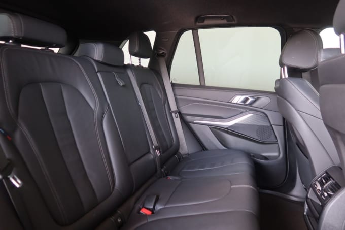 2025 BMW X5