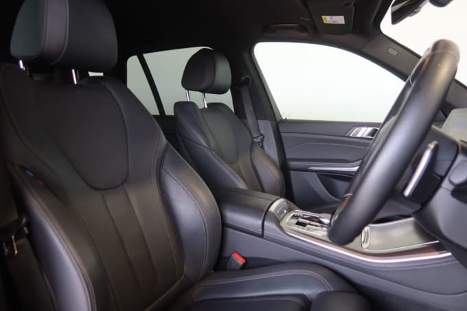 2025 BMW X5