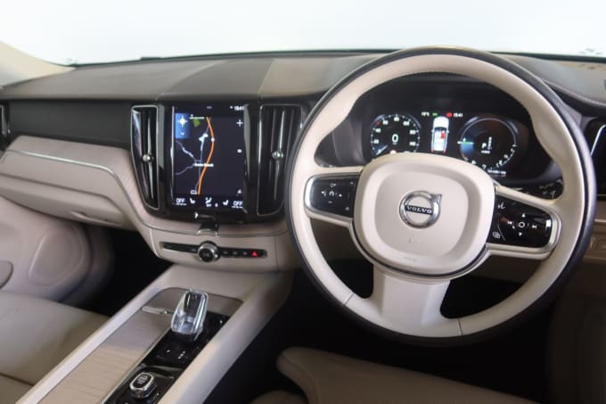 2025 Volvo Xc60