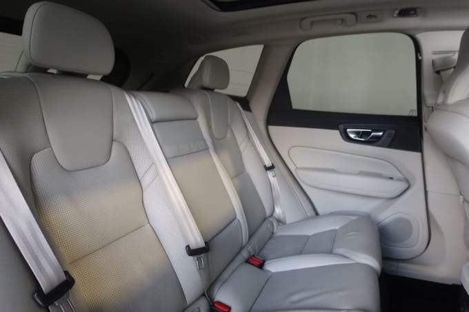 2025 Volvo Xc60