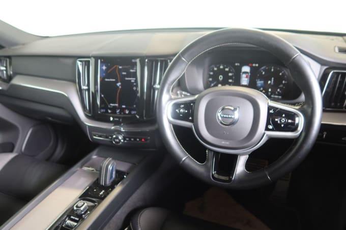 2025 Volvo Xc60