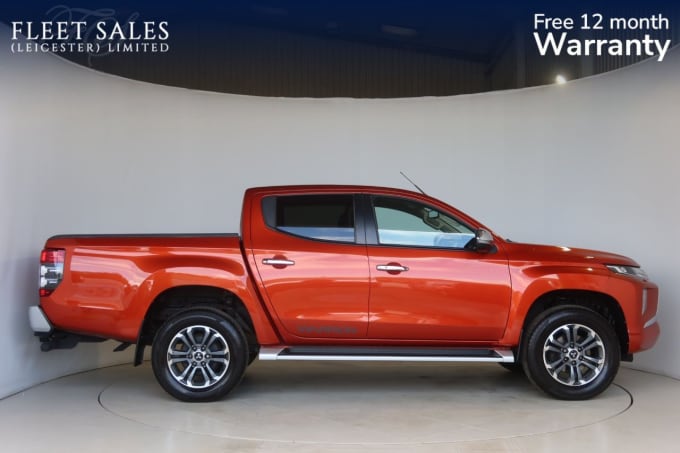 2025 Mitsubishi L200