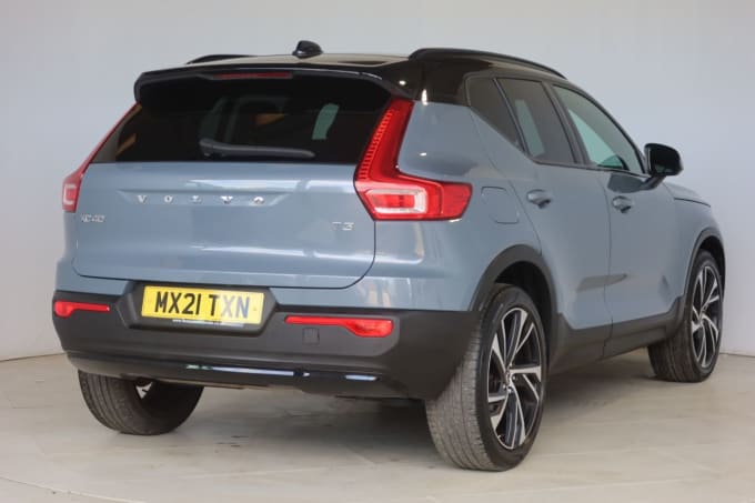 2025 Volvo Xc40
