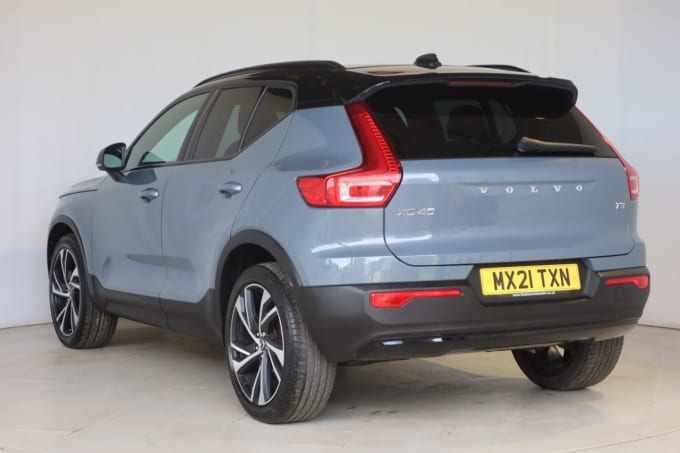2025 Volvo Xc40