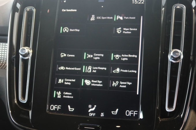 2025 Volvo Xc40