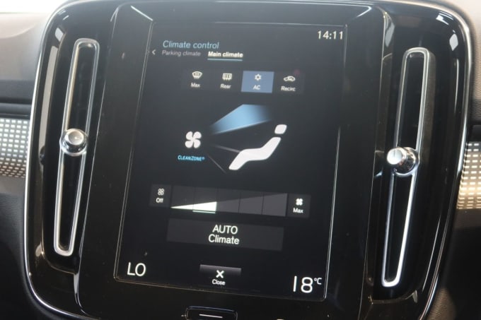 2025 Volvo Xc40