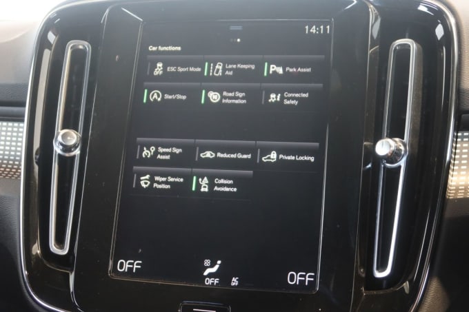 2025 Volvo Xc40