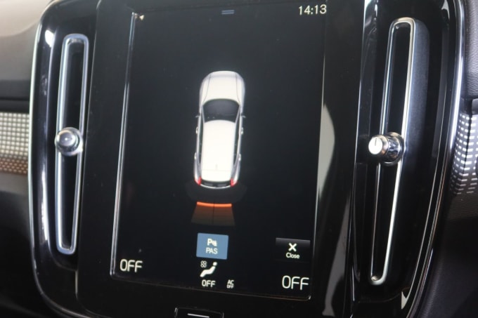 2025 Volvo Xc40