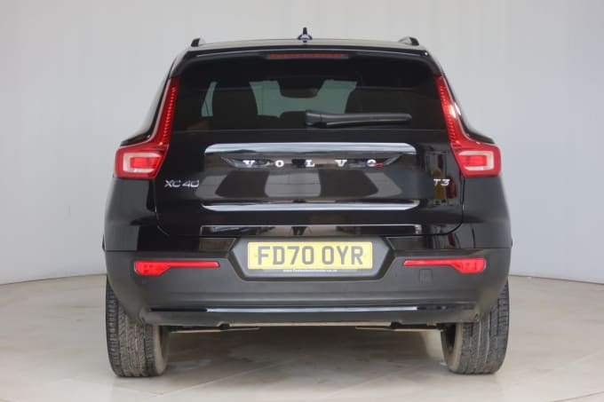 2025 Volvo Xc40