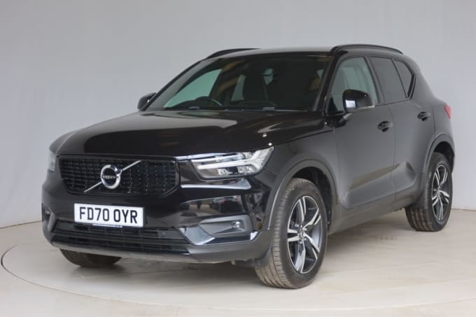 2025 Volvo Xc40