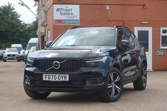 2025 Volvo Xc40