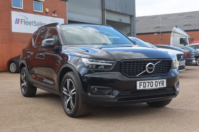 2025 Volvo Xc40