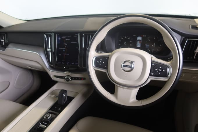 2025 Volvo Xc60