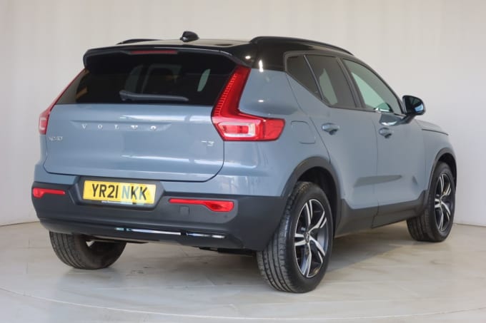 2025 Volvo Xc40