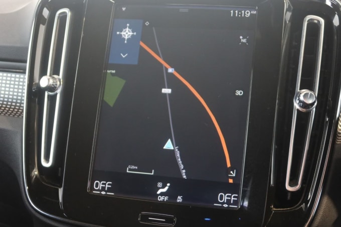2025 Volvo Xc40