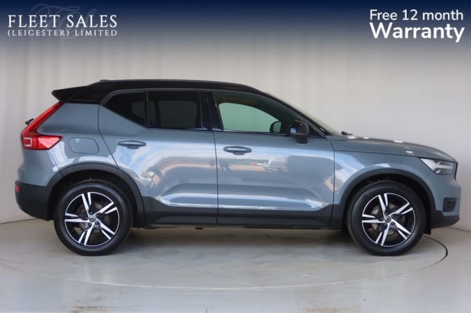 2025 Volvo Xc40