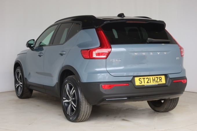 2025 Volvo Xc40