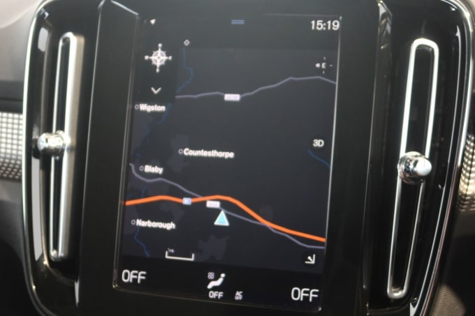2025 Volvo Xc40