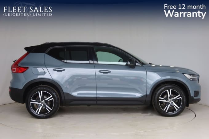2025 Volvo Xc40