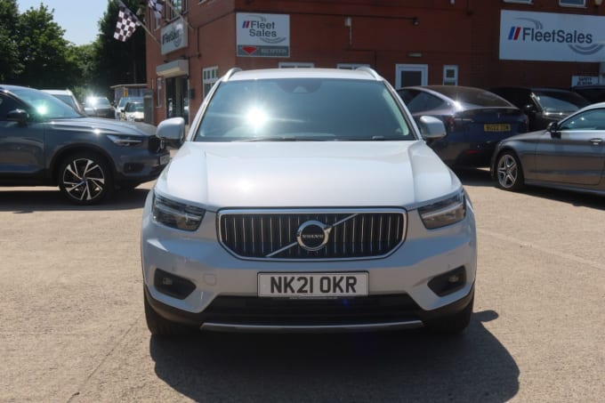 2025 Volvo Xc40