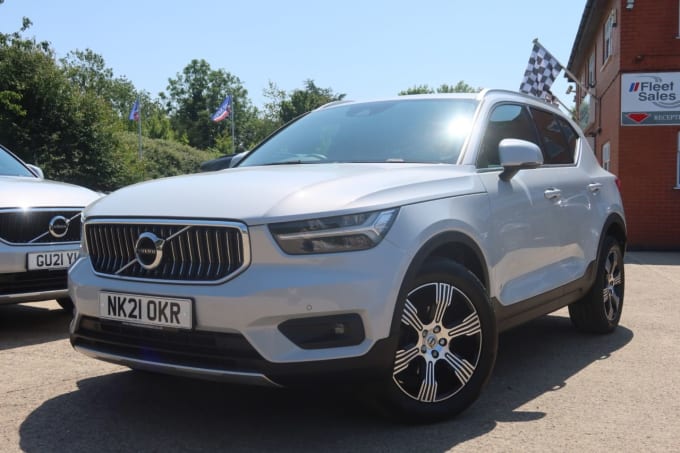 2025 Volvo Xc40