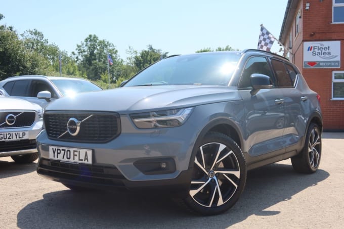 2025 Volvo Xc40