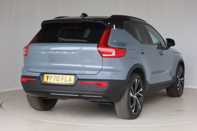 2025 Volvo Xc40