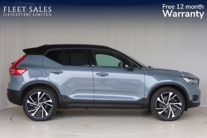 2025 Volvo Xc40
