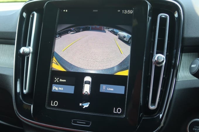 2025 Volvo Xc40