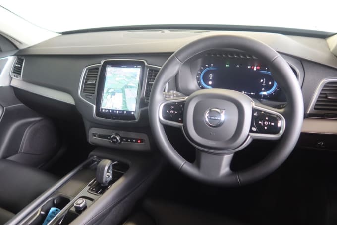 2025 Volvo Xc90