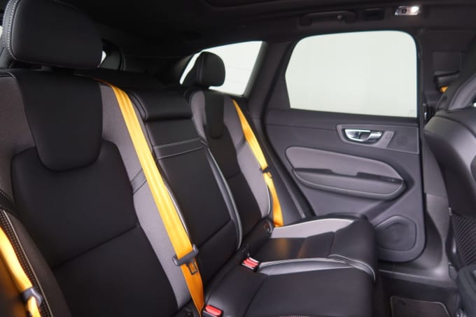 2025 Volvo Xc60