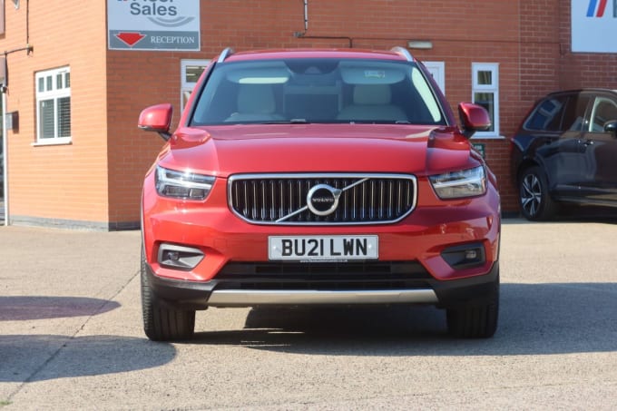 2025 Volvo Xc40