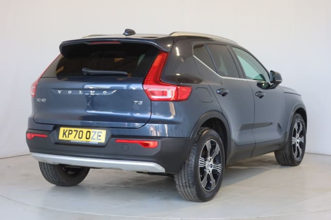 2025 Volvo Xc40