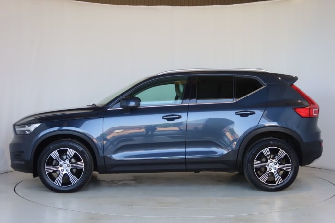 2025 Volvo Xc40