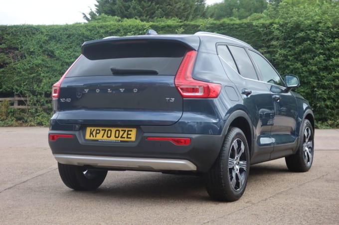 2025 Volvo Xc40